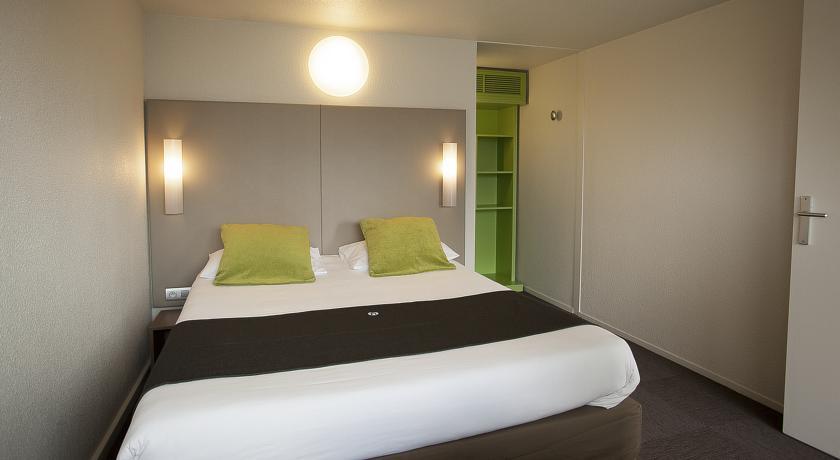 Campanile Marseille Vitrolles Griffon Hotel 3*